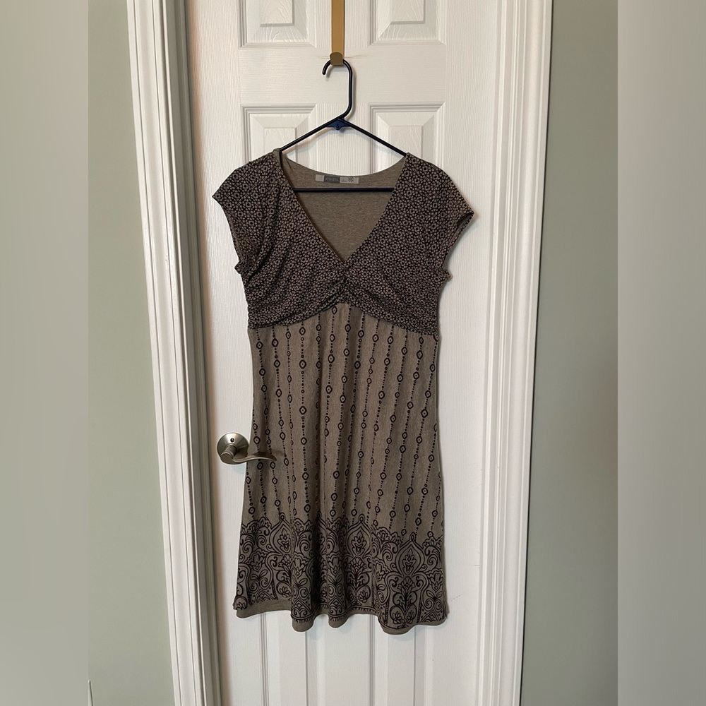 Athleta Dhara burnout dress in a brown and gray batik print